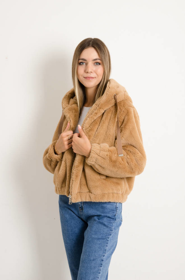 BRĄZOWA FUTRZANA KURTKA Z KAPTUREM