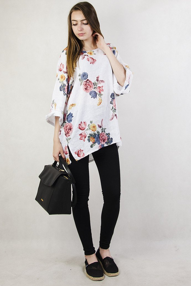 Biała bluzka z lnu, w kwiaty