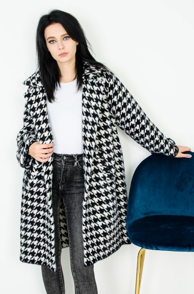 CZARNO-BIAŁY PŁASZCZ W KRATĘ ALPAKA