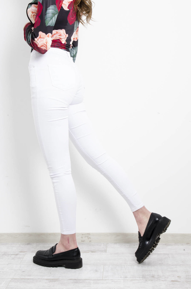BIAŁE SPODNIE SKINNY Z WYSOKIM STANEM 