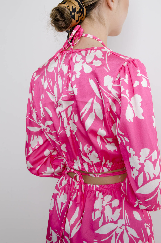 SUKIENKA RÓŻOWA W KWIATY Z WYCIĘCIEM