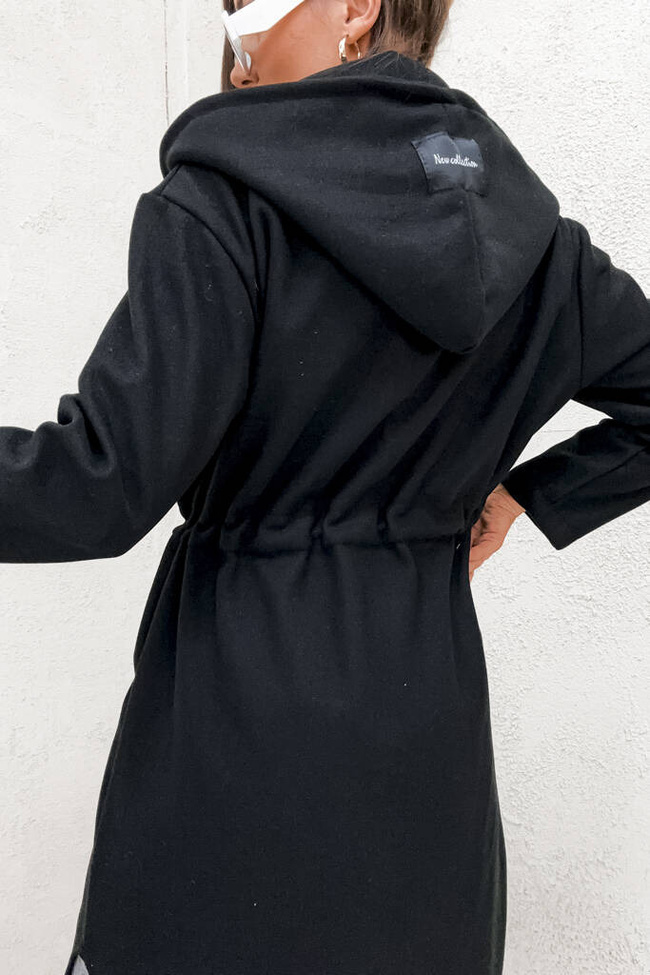 PŁASZCZ POLAROWY Z KAPTUREM I ŚCIAGACZEM W PASIE- CZARNY