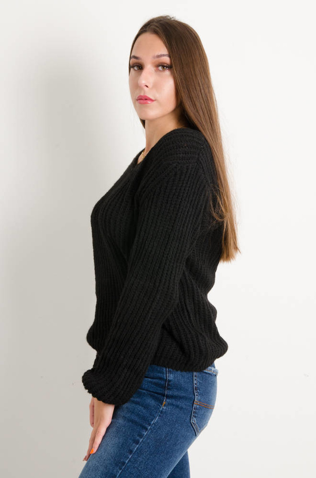 SWETER Z ŁAŃCUSZKIEM- CZARNY