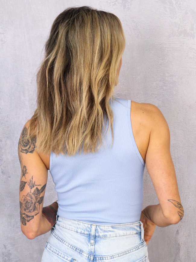 BODY PRĄŻKOWANE MODELUJĄCE- NIEBIESKIE