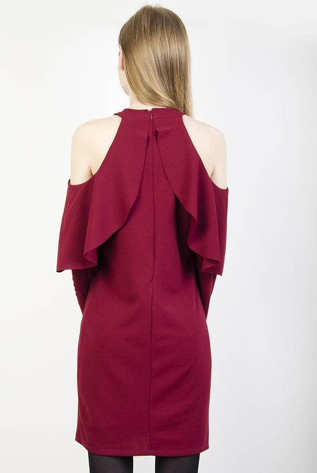 Bordowa sukienka z falbanami przy ramionach
