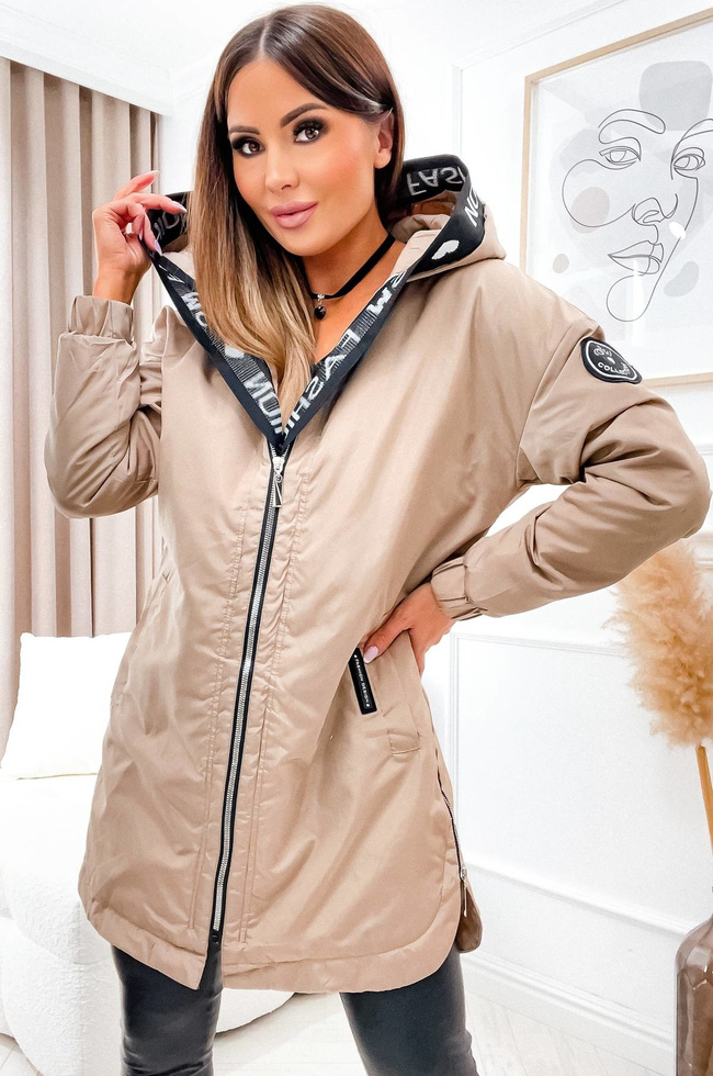 KURTKA PRZEJŚCIOWA Z ZAMKAMI PO BOKACH- BEŻOWA