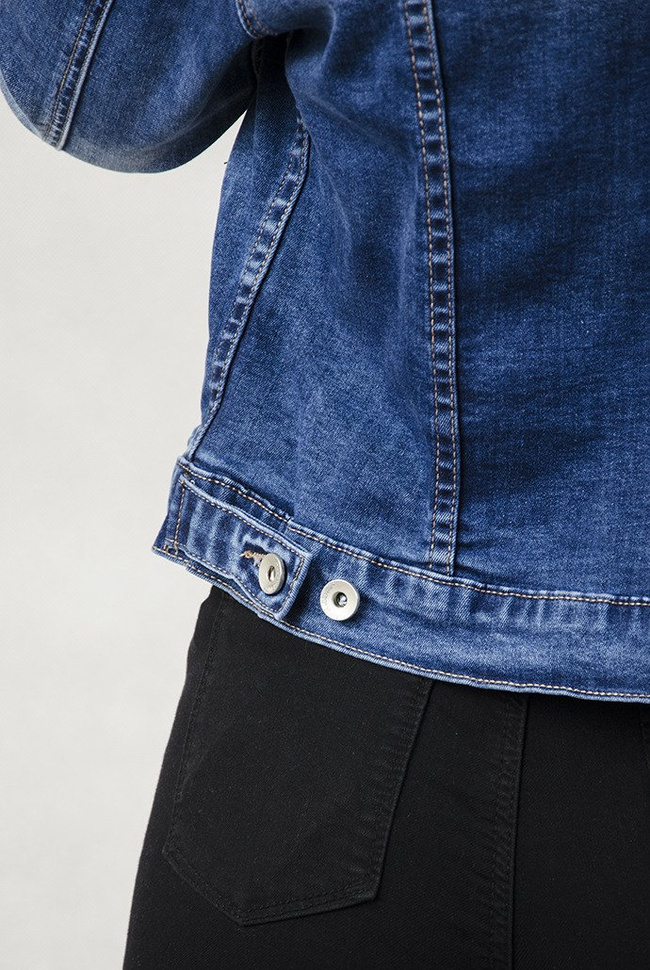 Krótka ciemna kurtka jeansowa