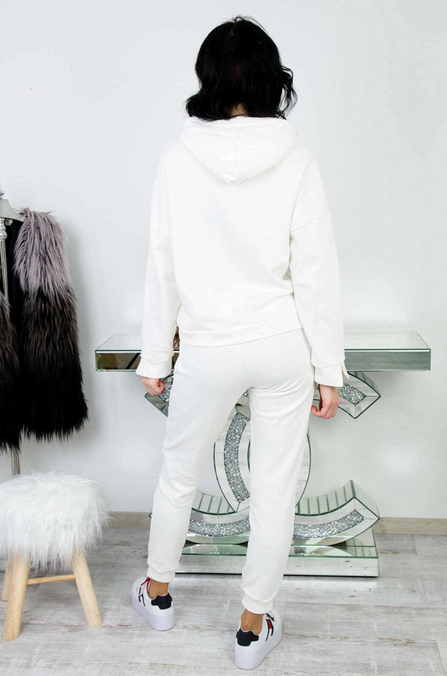 BIAŁY KOMPLET DRESOWY BLUZA + SPODNIE O LUŹNYM KROJU