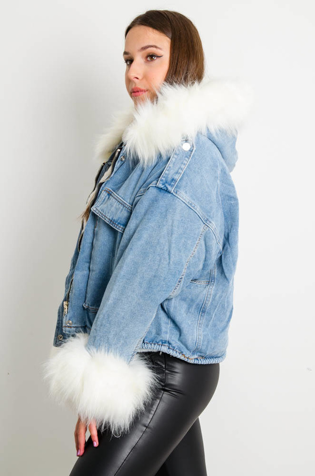 JEANSOWA KURTKA OVERSIZE Z BIAŁYM FUTERKIEM