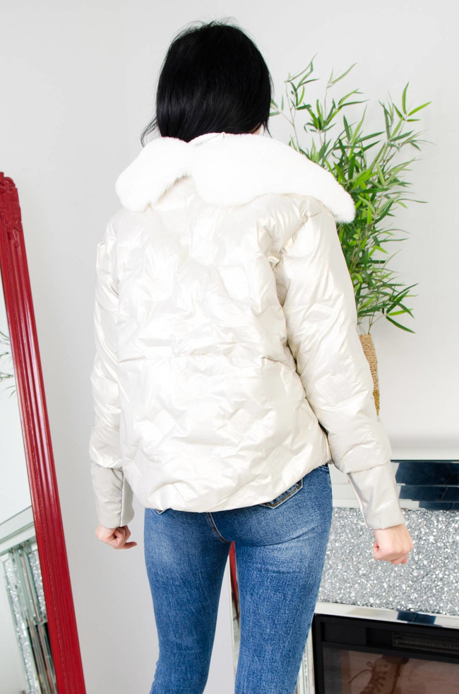 BEŻOWA KURTKA Z KOŁNIERZEM-ŚCIĄGACZ W RĘKAWIE