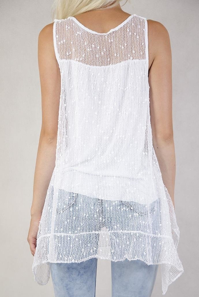 Ażurowa bluzka w kwiaty z cekinami na plecach