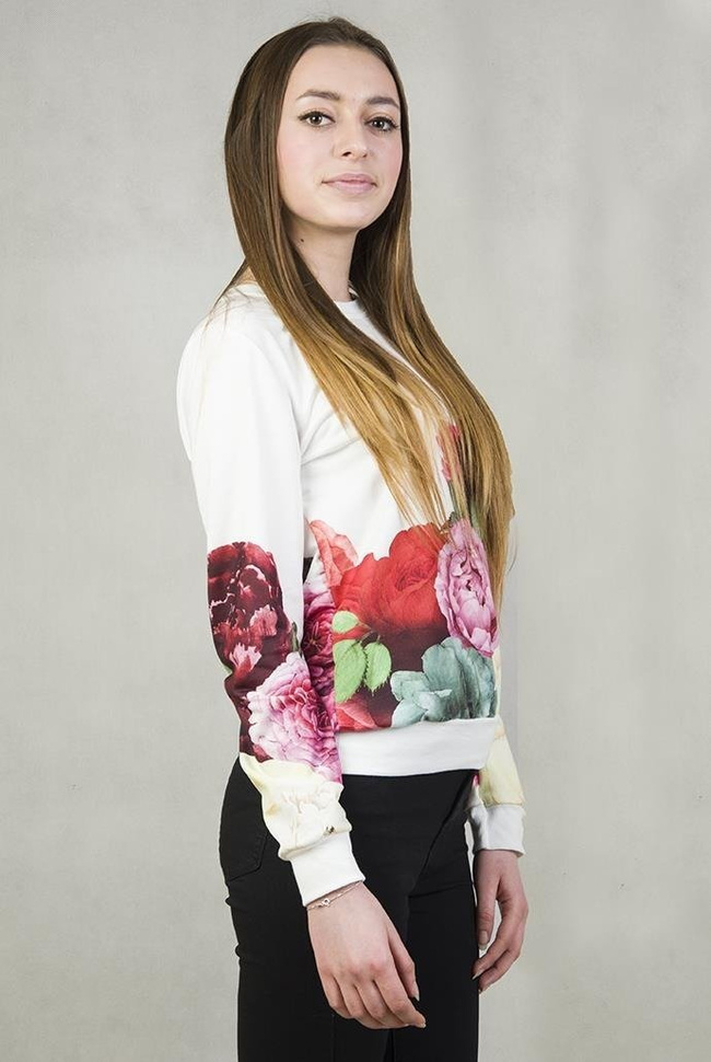 Biała bluza z kolorowymi kwiatami