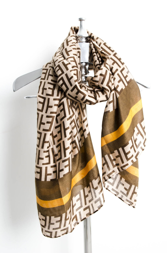 BEŻOWO-BRĄZOWY SZAL WE WZORY