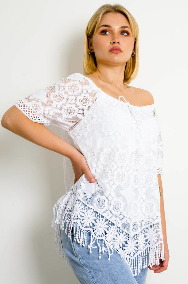 BIAŁA  AŻUROWA BLUZKA Z FRĘDZLAMI NA DOLE