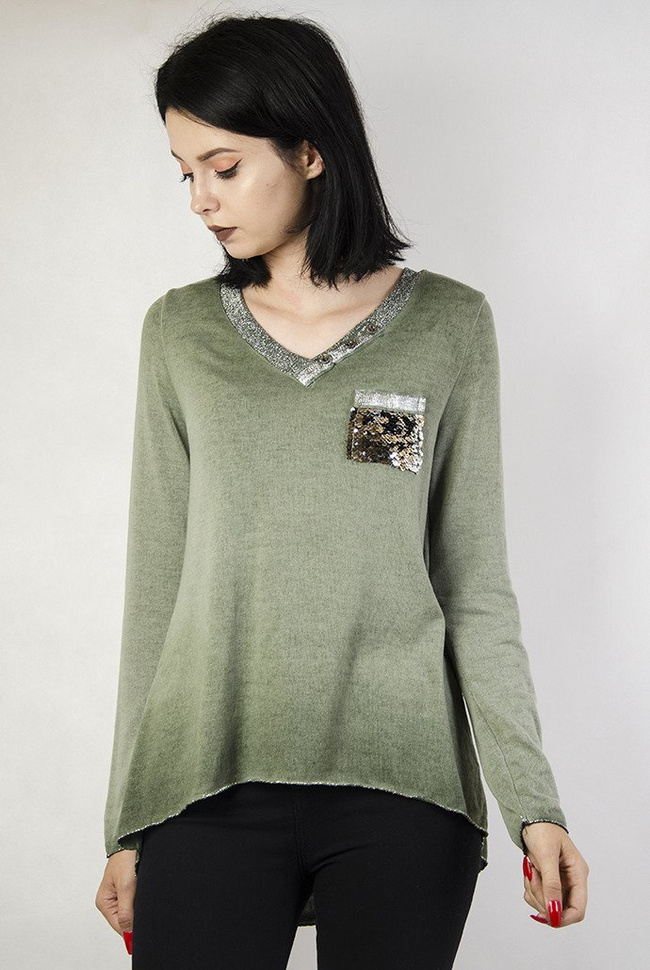 Zielona bluzka z brokatowym dekoltem