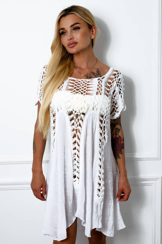 SUKIENKA PLAŻOWA Z AŻUROWYMI ZDOBIENIAMI- BIAŁA