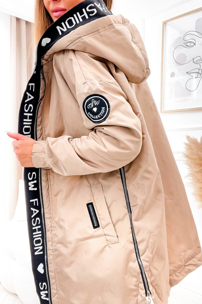 KURTKA PRZEJŚCIOWA Z ZAMKAMI PO BOKACH- BEŻOWA