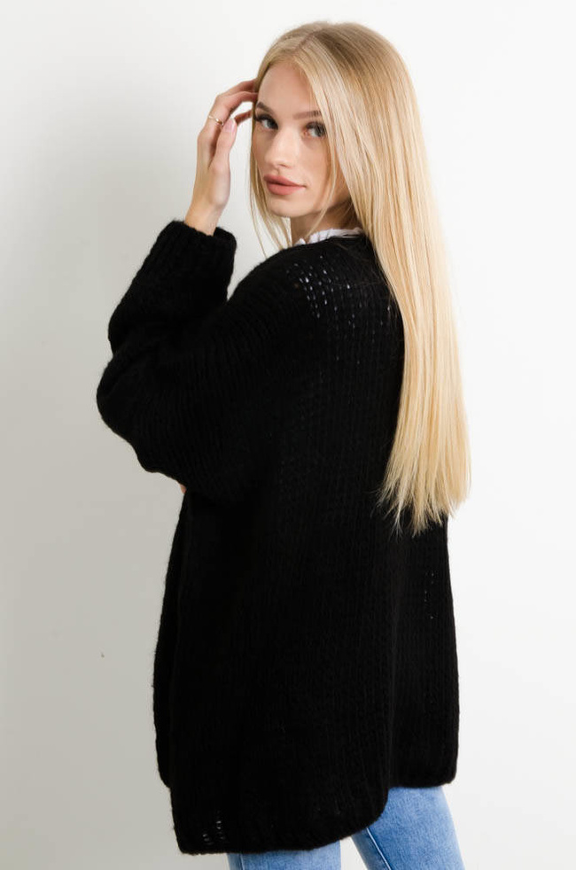 CZARNA NARZUTKA- SWETER OVERSIZE