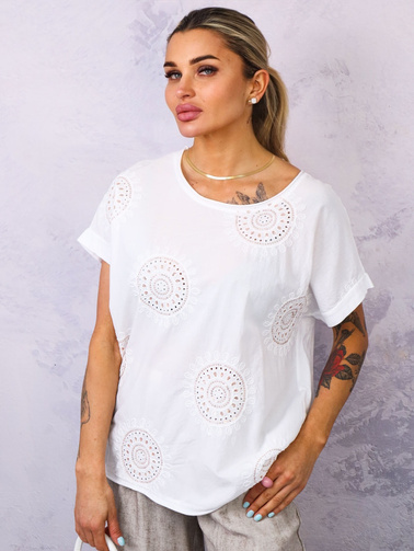 BLUZKA Z HAFTOWANYM WZOREM ZDOBIONA CEKINAMI- BIAŁA