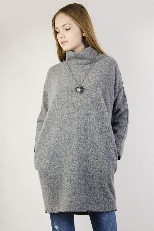 Włochata szara tunika z przeszyciami
