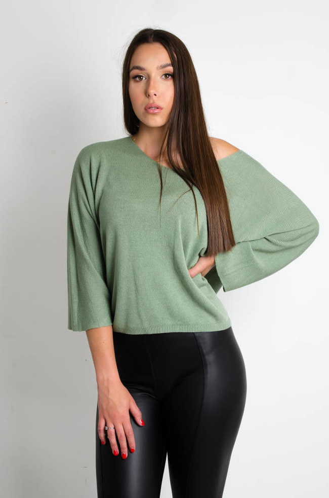 ZIELONY SWETEREK NIETOPERZ Z DEKOLTEM W SEREK