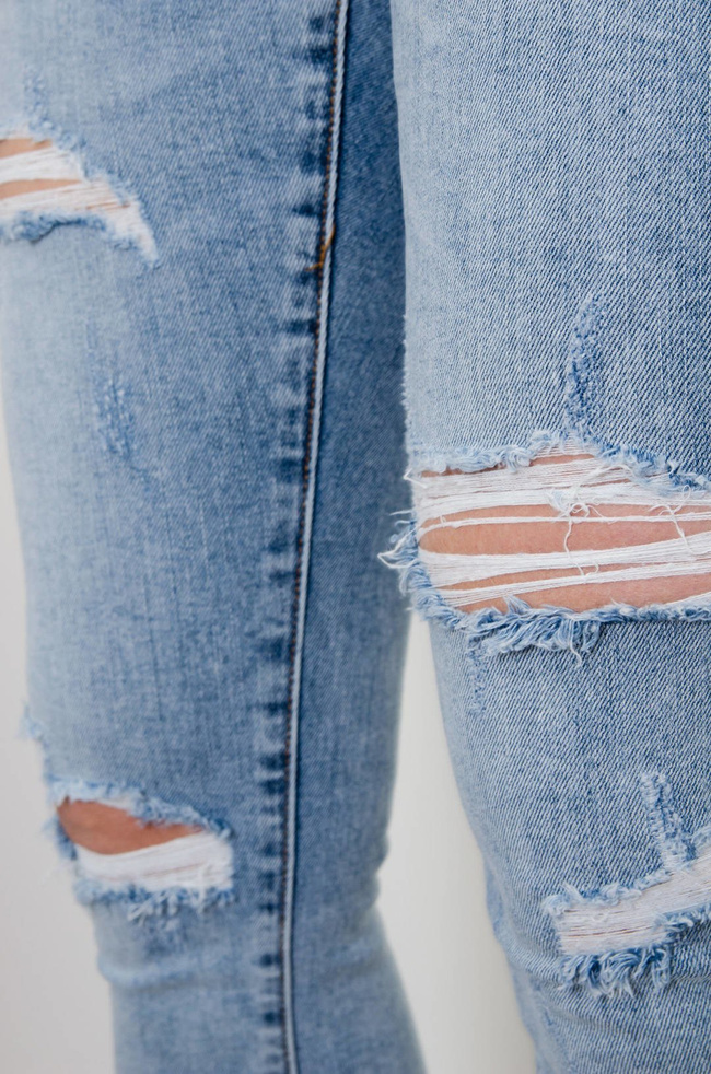 JASNE SPODNIE JEANSOWE Z PRZETARCIAMI PLUS SIZE ( L-4XL )