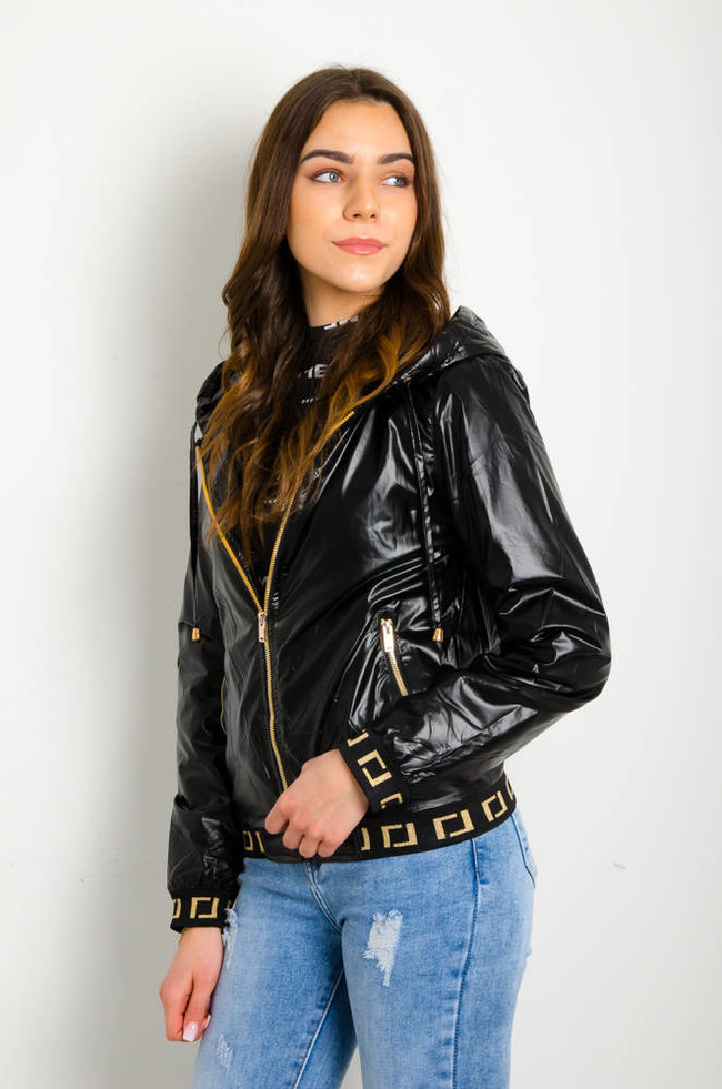 CZARNA POŁYSKUJĄCA KURTKA WIOSENNA Z KAPTUREM 