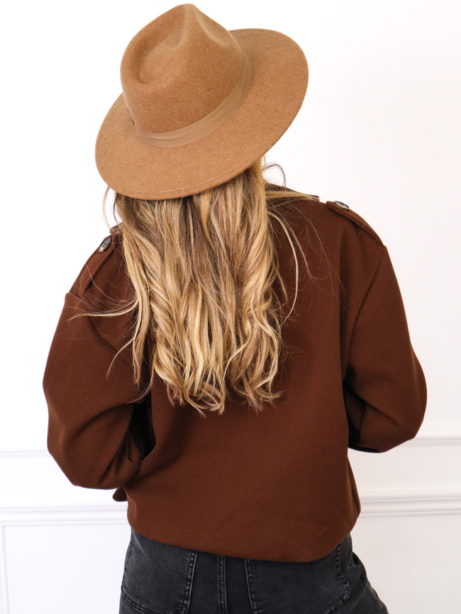 KRÓTKI PŁASZCZ ZAPINANY NA GUZIKI- CZEKOLADOWY