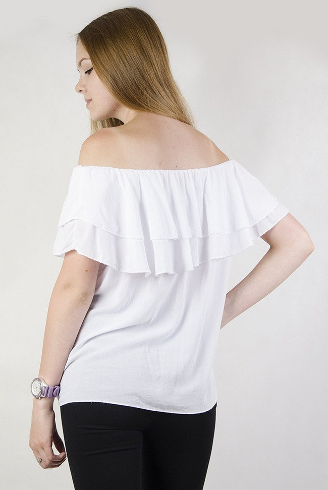 Biała bluzka wiązana na dole, z hiszpańskim dekoltem