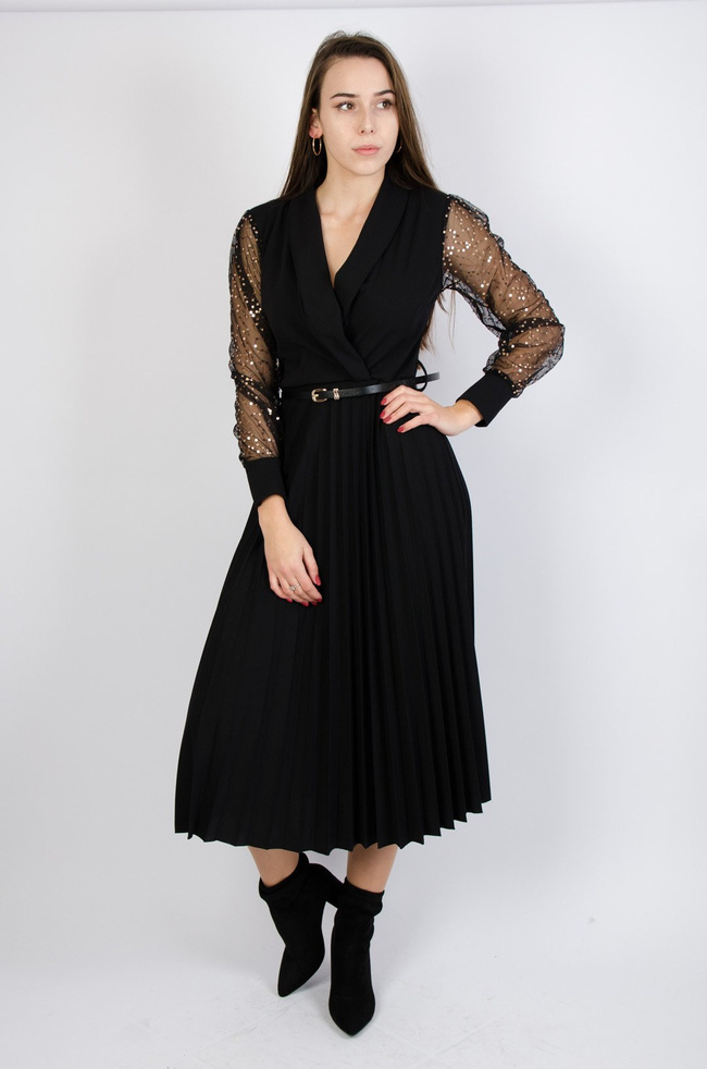 CZARNA PLISOWANA SUKIENKA Z OZDOBNYMI RĘKAWAMI 