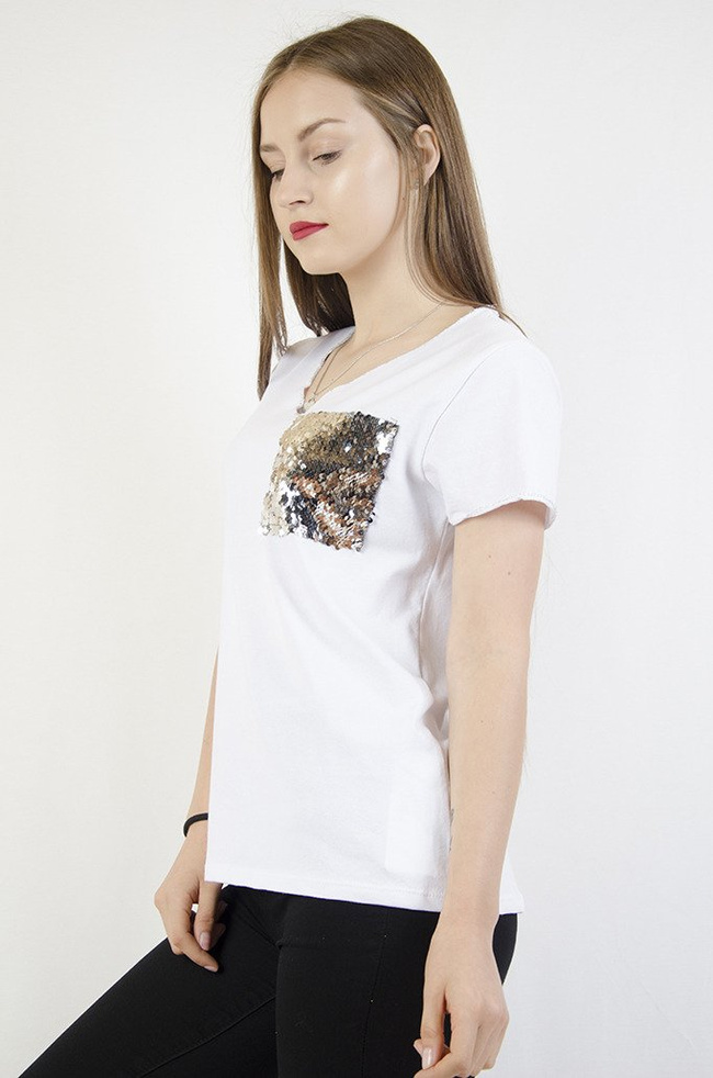 Biała bluzka z kieszonką w cekiny