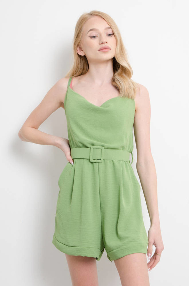KOMBINEZON NA CIENKICH RAMIĄCZKACH Z PASKIEM- ZIELONY