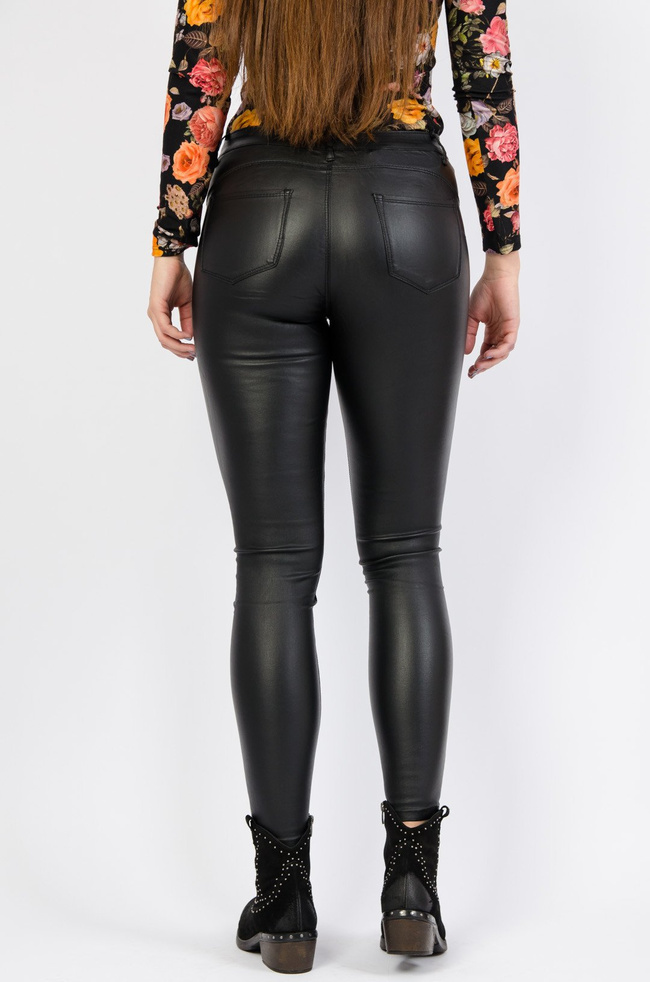 CZARNE SPODNIE Z IMITACJI SKÓRY PUSH UP