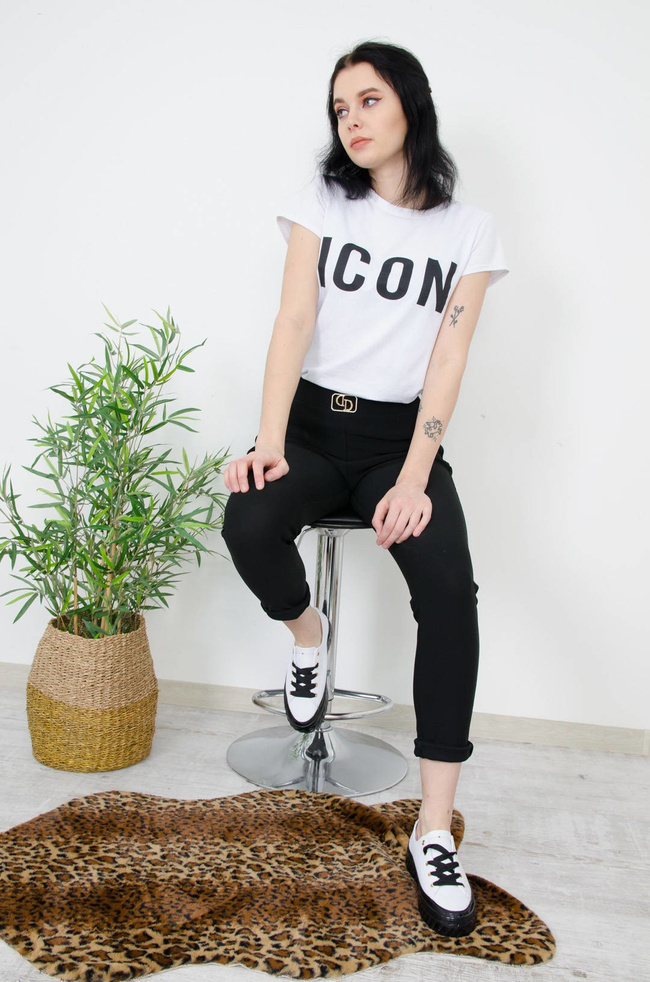 CZARNE LEGGINSY ZE ZŁOTYM ZNACZKIEM W PASIE