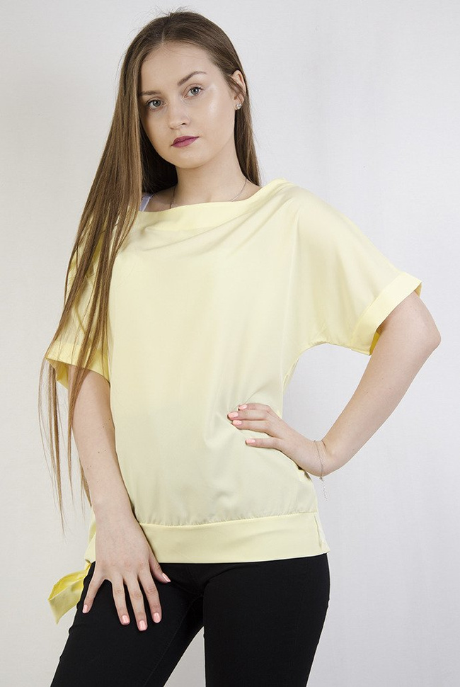 Żółta gładka bluzka z kokardą