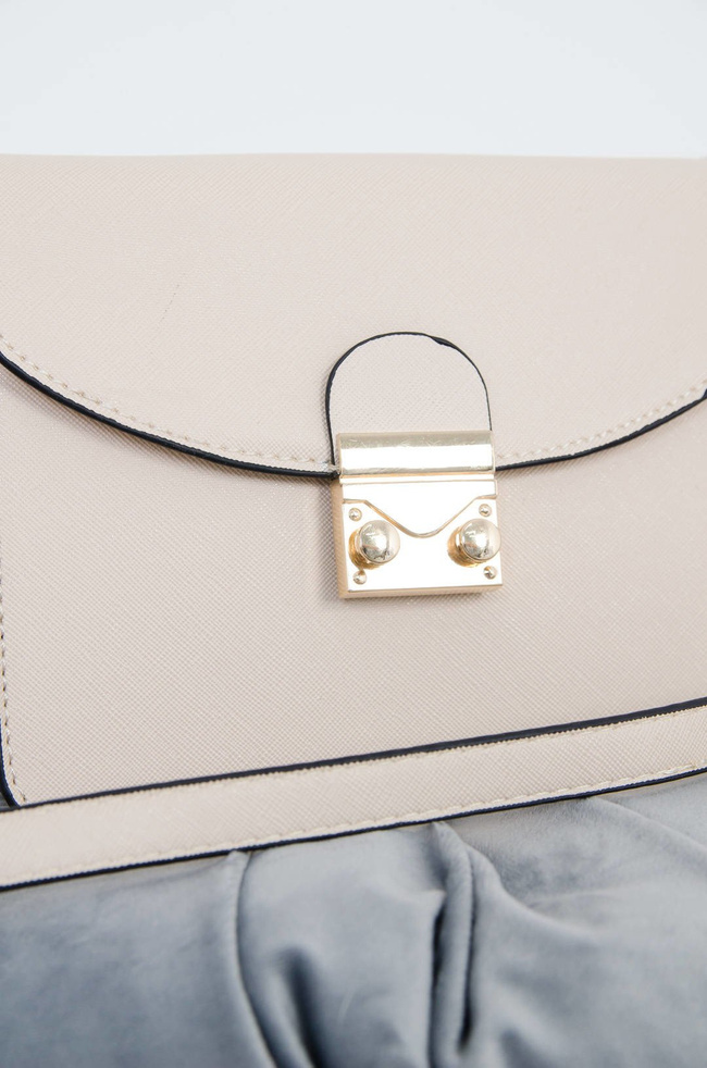 BEŻOWA TOREBKA TYPU KUFEREK