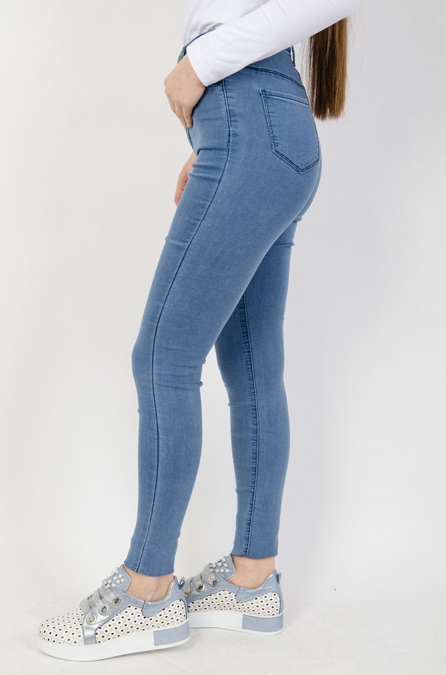 Jasno niebieskie spodnie - jegginsy z wysokim stanem