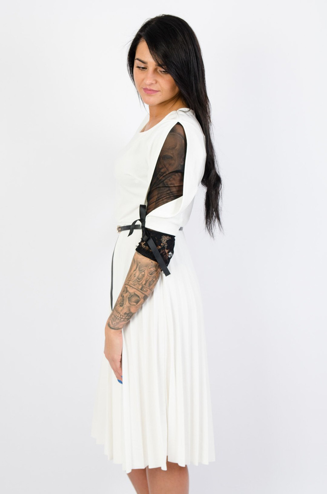 BIAŁA SUKIENKA MIDI Z PLISOWANYM DOŁEM + PASEK