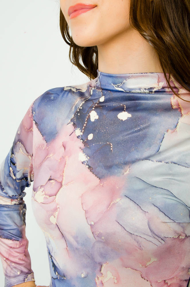 RÓŻOWO-NIEBIESKIE MARMURKOWE BODY 