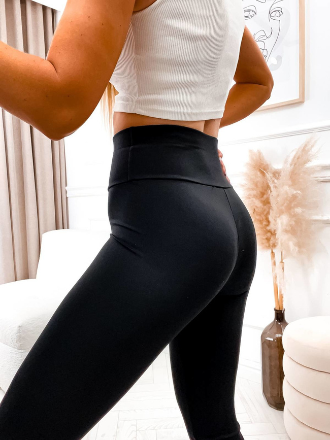 LEGGINSY MODELUJĄCE ZE ZŁOTĄ NASZYWKĄ- CZARNE 