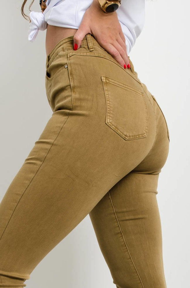 CAMELOWE dopasowane spodnie z wysokim stanem