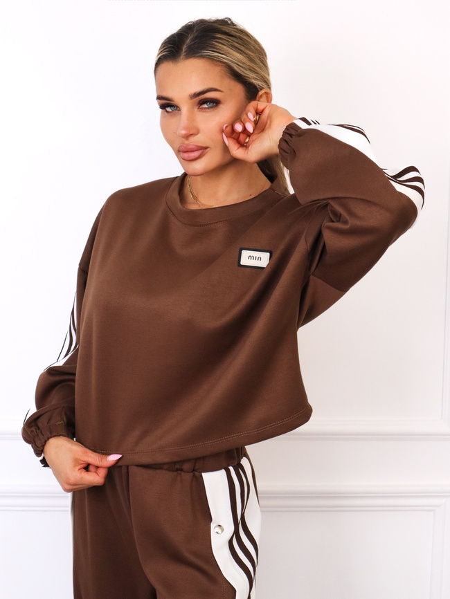 KOMPLET MASEŁKO BLUZA Z NASZYWKĄ+ SPODNIE ZAPINANE PO BOKACH- BRĄZOWY