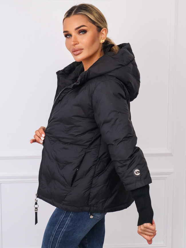 KURTKA PIKOWANA Z MATERIAŁOWYM ŚCIAGACZEM NA RĘKAWIE- CZARNA