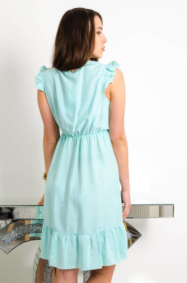 NIEBIESKA KRÓTKA ZWIEWNA SUKIENKA Z KOPERTOWYM DEKOLTEM 