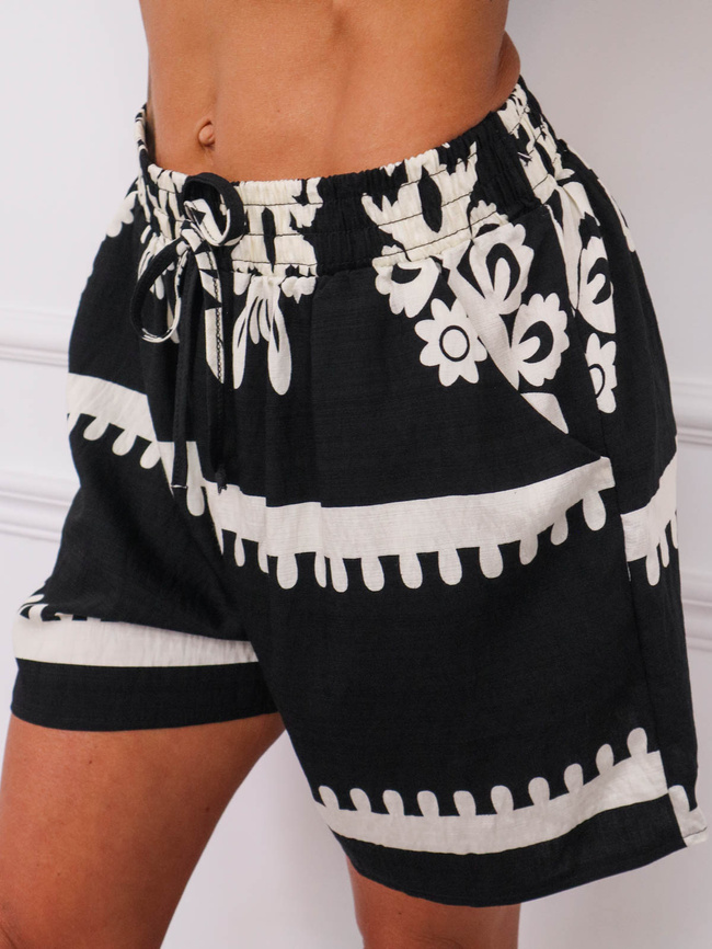 SZORTY WZORZYSTE Z WIĄZANIEM W PASIE- CZARNE