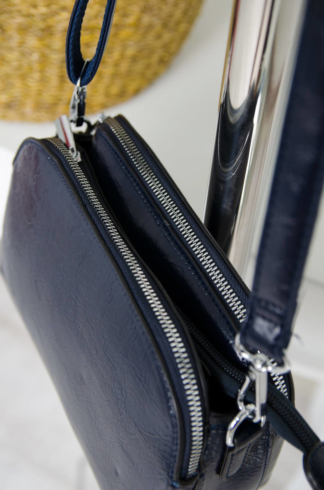 GRANATOWA TOREBKA LISTONOSZKA