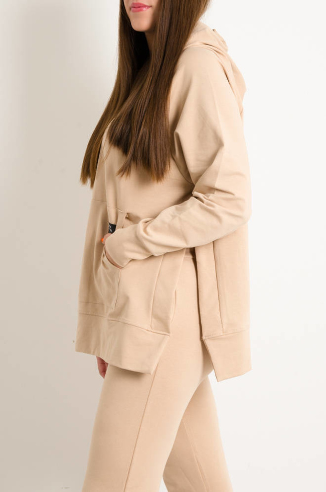 KOMPLET DRESOWY Z ROZCIĘCIAMI PO BOKACH I OZDOBNĄ NASZYWKĄ- BEŻOWY