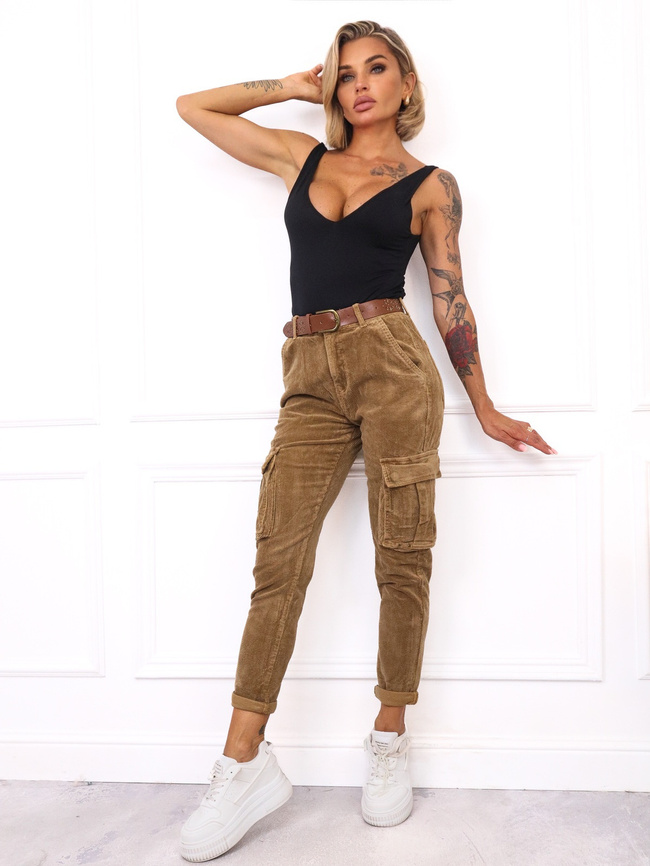 SPODNIE SZTRUKSOWE BOJÓWKI Z PASKIEM- JASNOBRĄZOWE