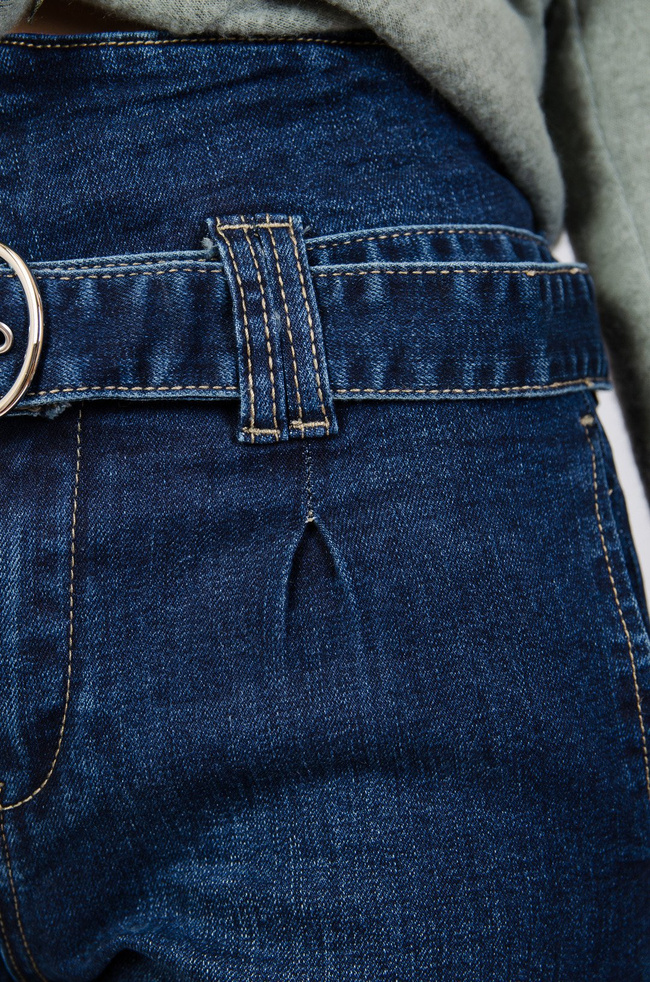 Spodnie jeansowe z wysokim stanem bez kieszeni