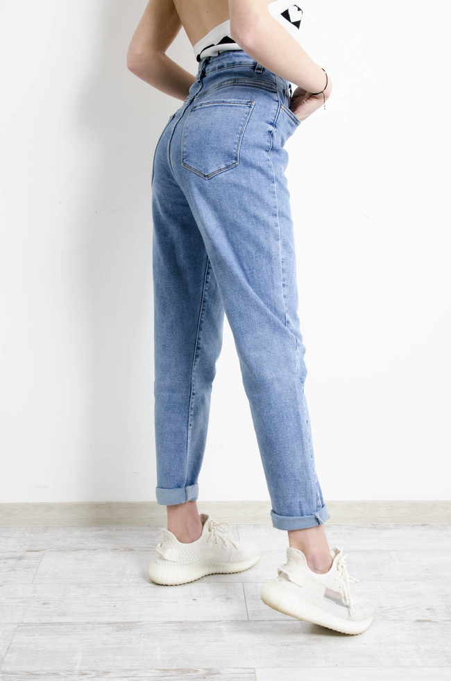 SPODNIE JEANSOWE MOM FIT- POLECANE DLA WYSOKICH